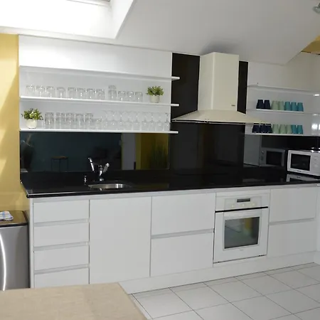 Spacieux - 3 - Proche Et Golf Avec Piscine - Fr-1-323-487 *